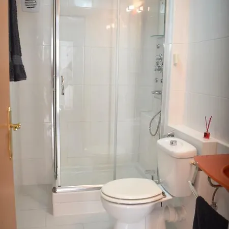 ゲストハウス Casa Blanca Suiza